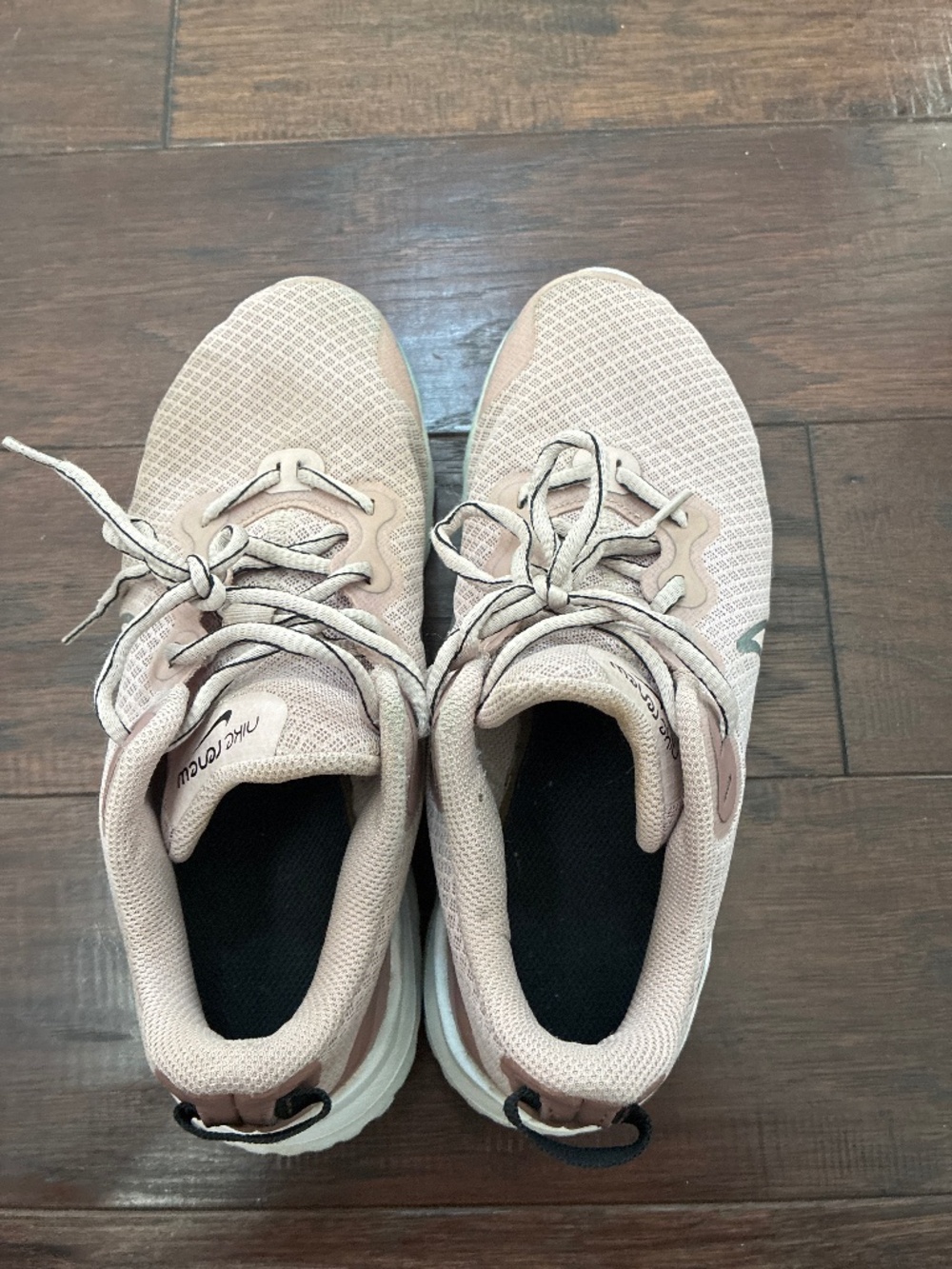 Nike muted blush tennis shoes